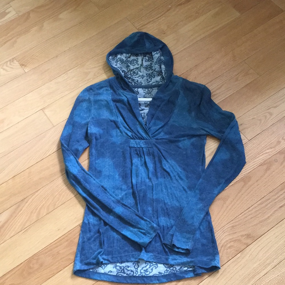 North River Hooded Top small